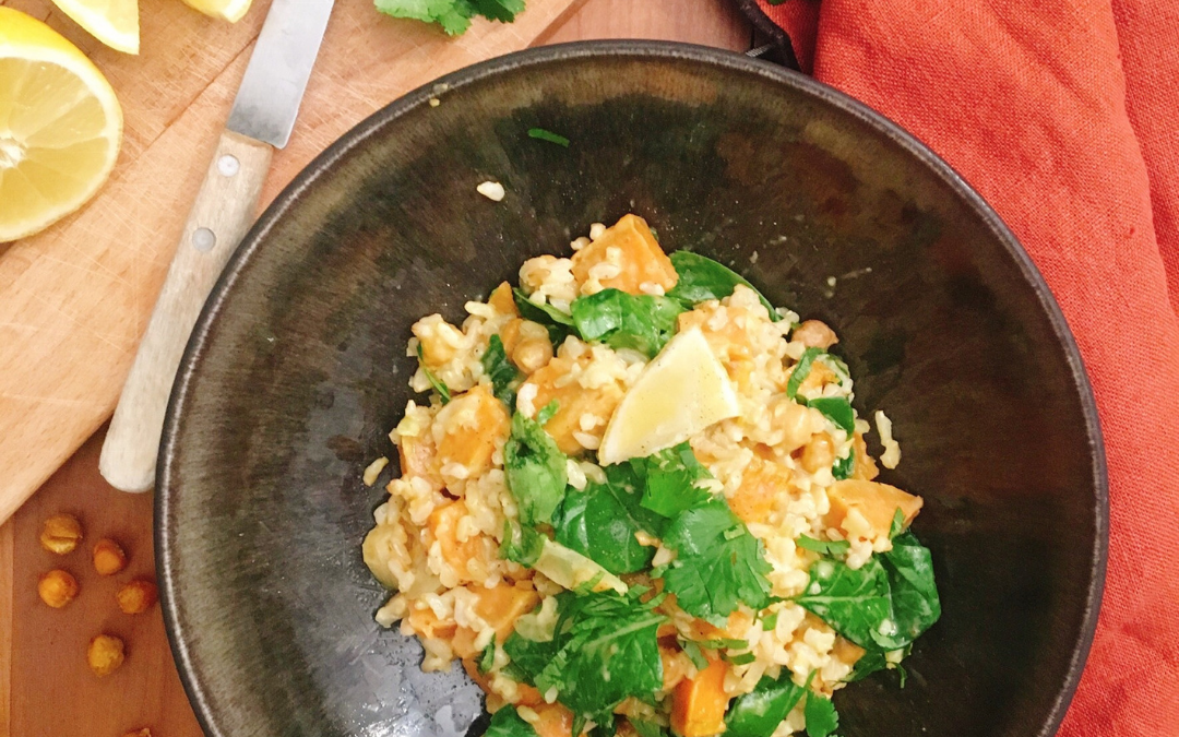 Curry de patates douces, pois chiches et riz au lait de coco