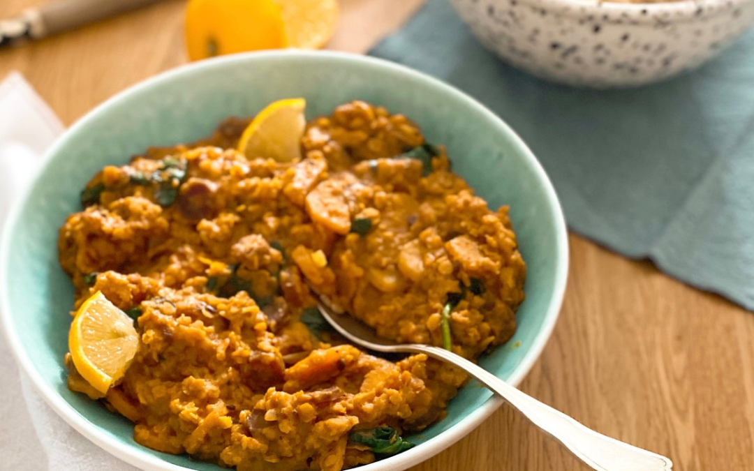 Dhal de lentilles corail, carottes et lait de coco